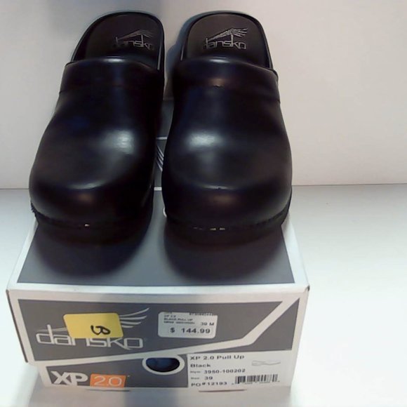 Dansko Women's Xp 2.0 Black Pull Up Size EU 39/US 8.5-9 - Picture 1 of 9